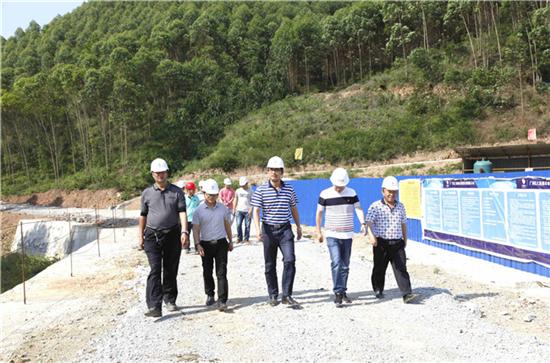 公司總經(jīng)理歐志永深入項目一線指導工作