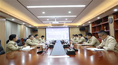 覃振華：青年員工要有格局、有能力、有擔(dān)當(dāng)