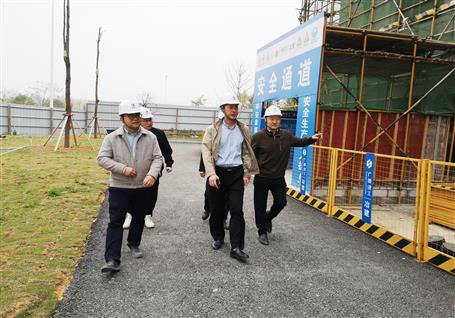 何勇到分公司項目開展安全生產(chǎn)質(zhì)量大檢查