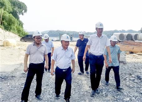 唐峰、何勇到桂東分公司項(xiàng)目開(kāi)展2023年第二季度安全生產(chǎn)質(zhì)量綜合大檢查暨“圍墻內(nèi)圍墻外”和“以包代管”專項(xiàng)檢查